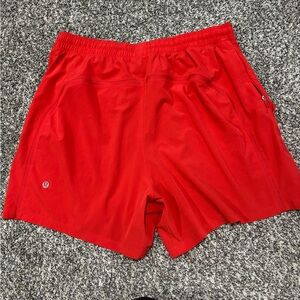 Lululemon Men’s Pace Breaker Shorts 5”
Men’s Large 
Carnation Red